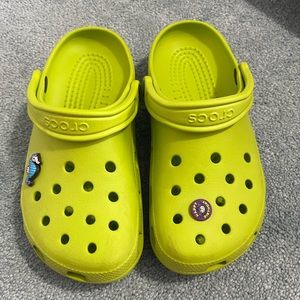 Green Crocs (m5/w7)